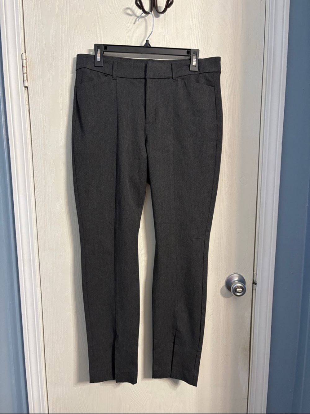 Old Navy Women's Charcoal Gray Straight-Leg Dress Pants